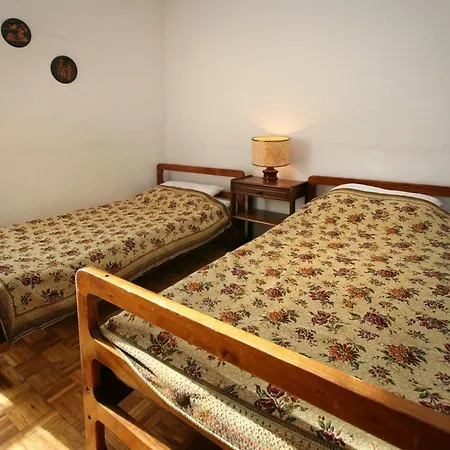 Iskra Apartment *